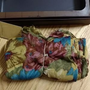Patricia Nash Accessories - NWT Patricia Nash scarf and umbrella set Patricia Nash Accessories - NWT Patricia Nash scarf and umbrella set